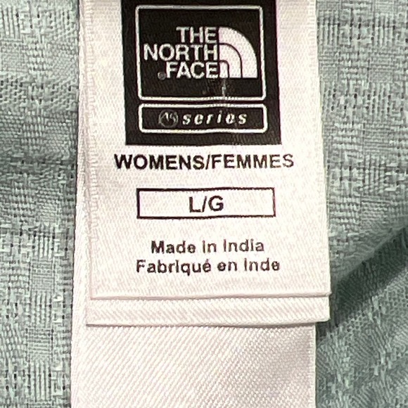 The North Face Button Down Bamboo Shirt - Picture 10 of 13